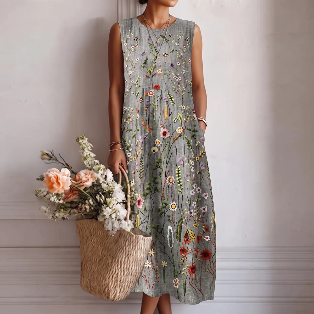 Alba | Sleeveless Floral Maxi Dress
