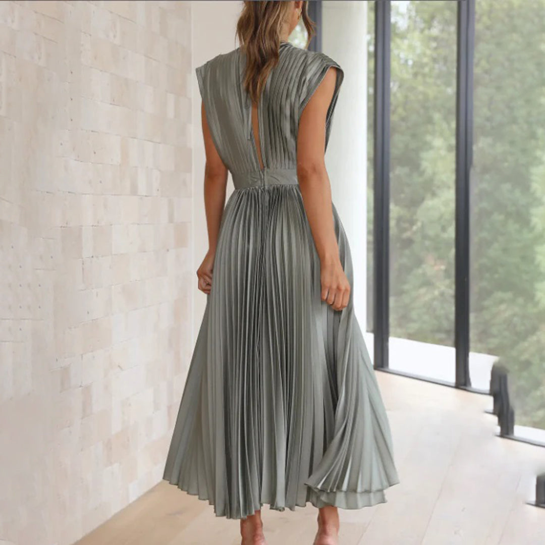 Juliet | Timeless Pleated Midi Dress