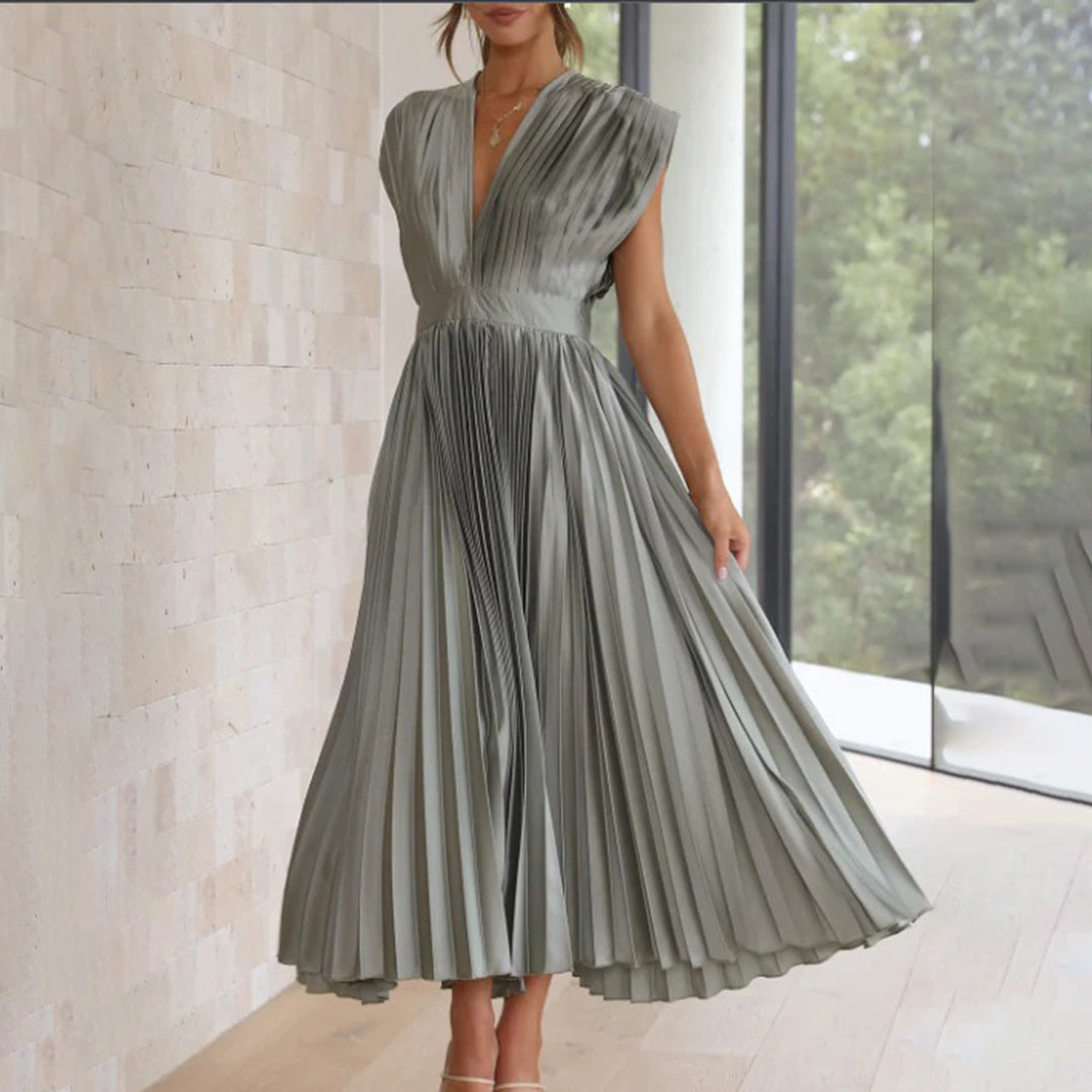 Juliet | Timeless Pleated Midi Dress